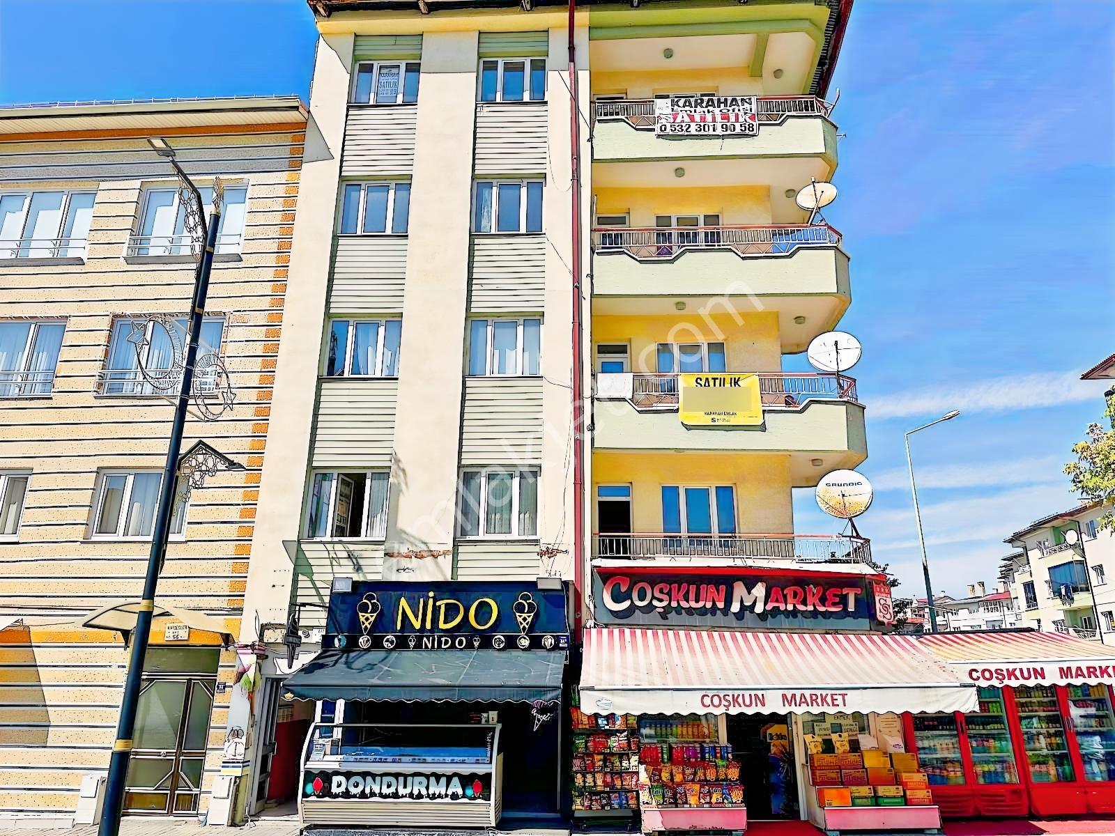 Karahan Emlaktan Emek Mah.Buhara Caddesinde Satılık 3+1 Daire..