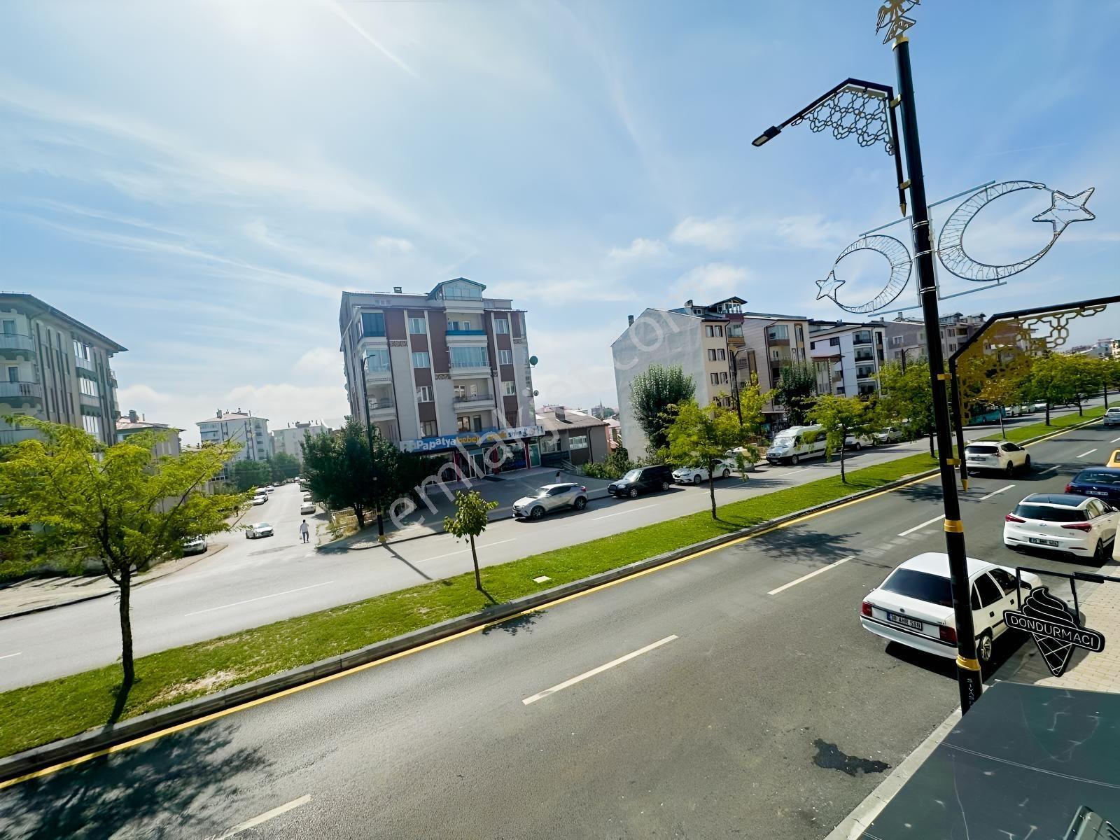 Karahan Emlaktan Emek Mah.buhara Caddesinde Satılık 3+1 Daire.. — fotoğraf 19