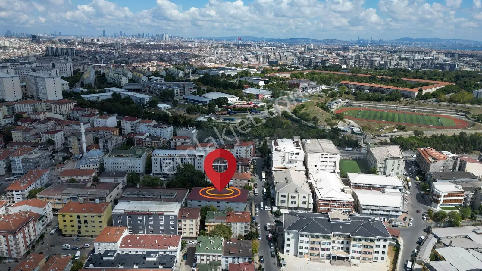Güngören Davutpaşa'da 1.226 M² Çift Cepheli İmarlı Ticari Arsa — fotoğraf 3
