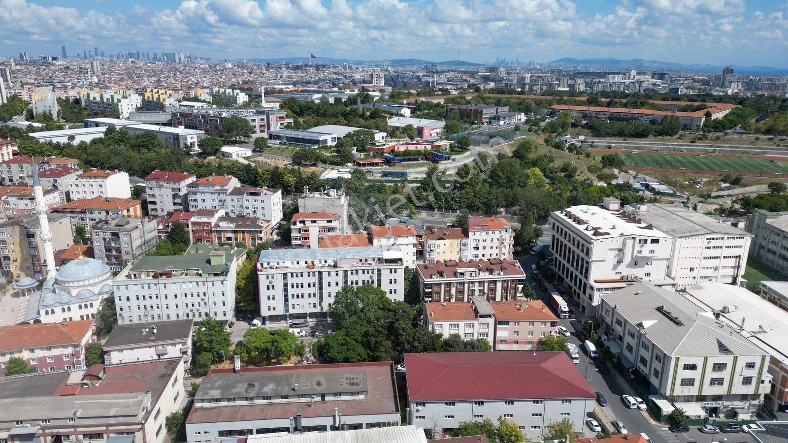 Güngören Davutpaşa'da 1.226 M² Çift Cepheli İmarlı Ticari Arsa — fotoğraf 10