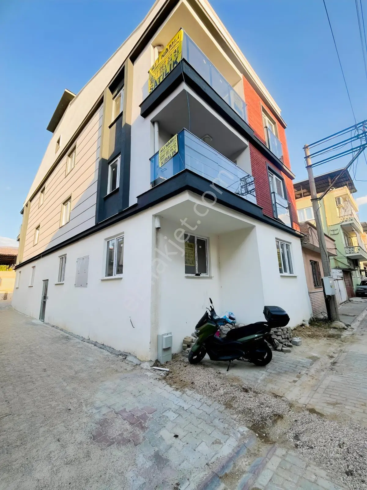 Sağlık Lisesi Ve Öğretmen Okuluna Yakın Satılık 2+1 Sıfır Daire — fotoğraf 3