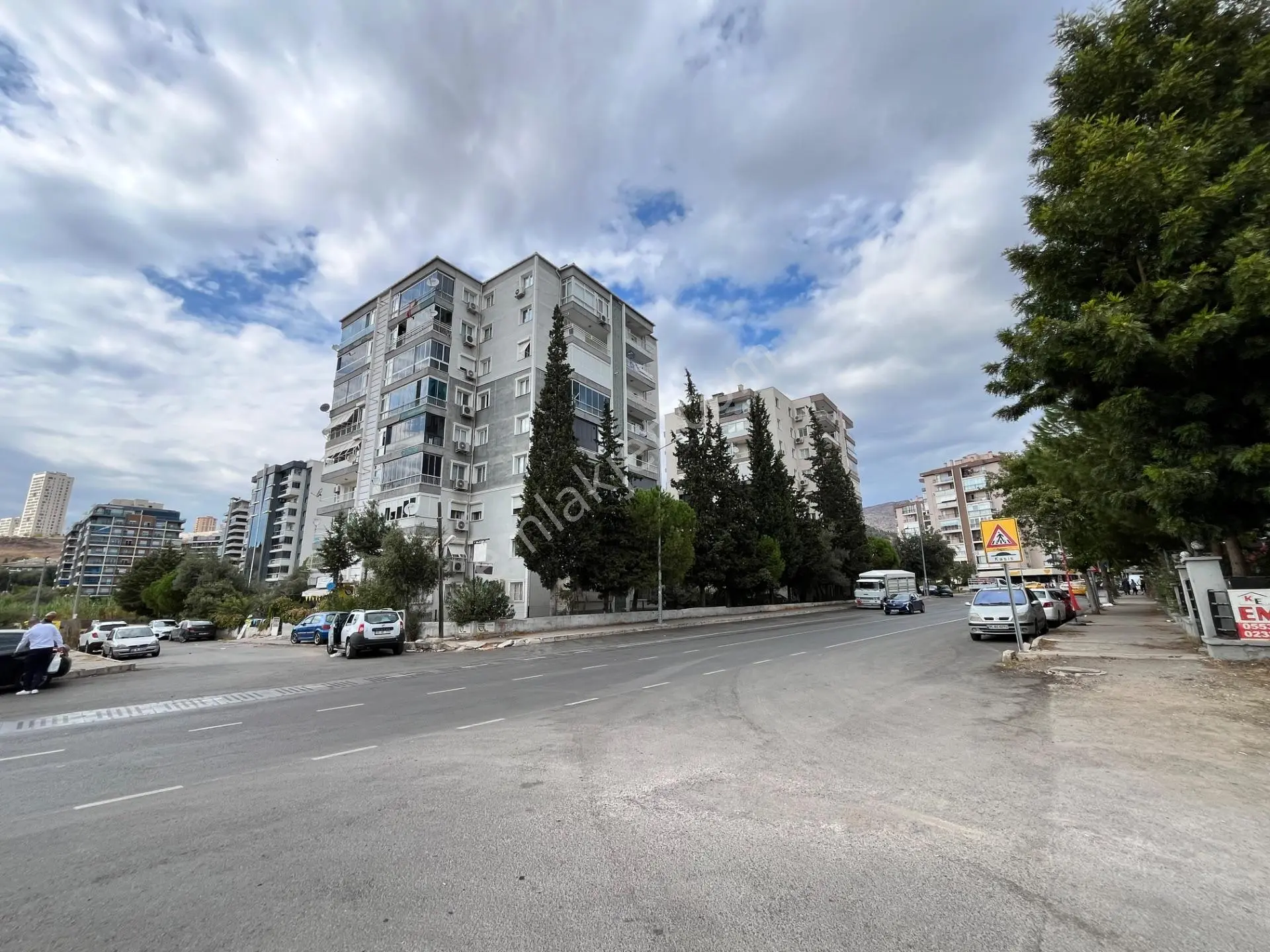 Medikal Point Hastanesi 1,5 Km Mesafede Otoparklı 3+1 Satılık Daire