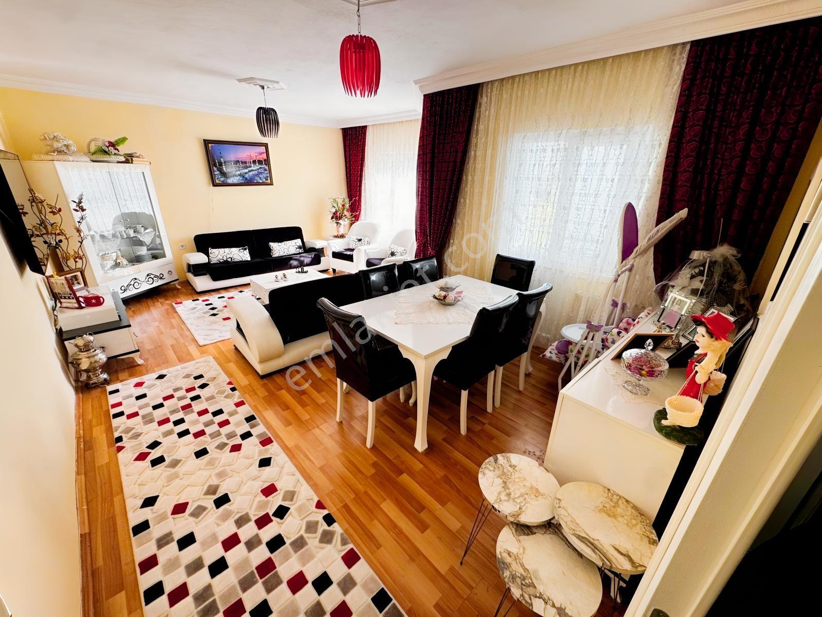 Güzelkent Mah.3+1 120 M2 Site İçerisinde Full Yapılı Daire — fotoğraf 6