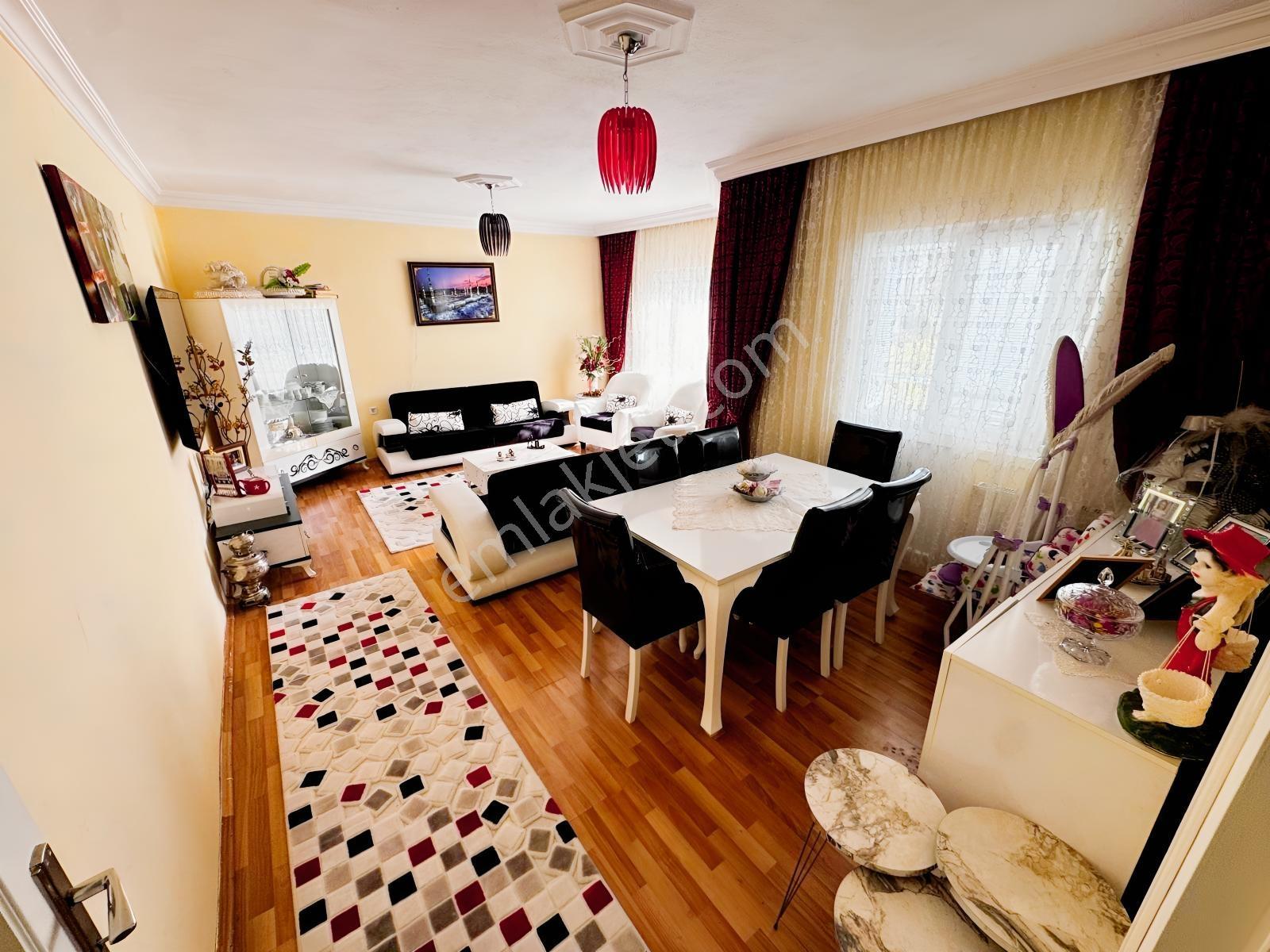 Güzelkent Mah.3+1 120 M2 Site İçerisinde Full Yapılı Daire — fotoğraf 9