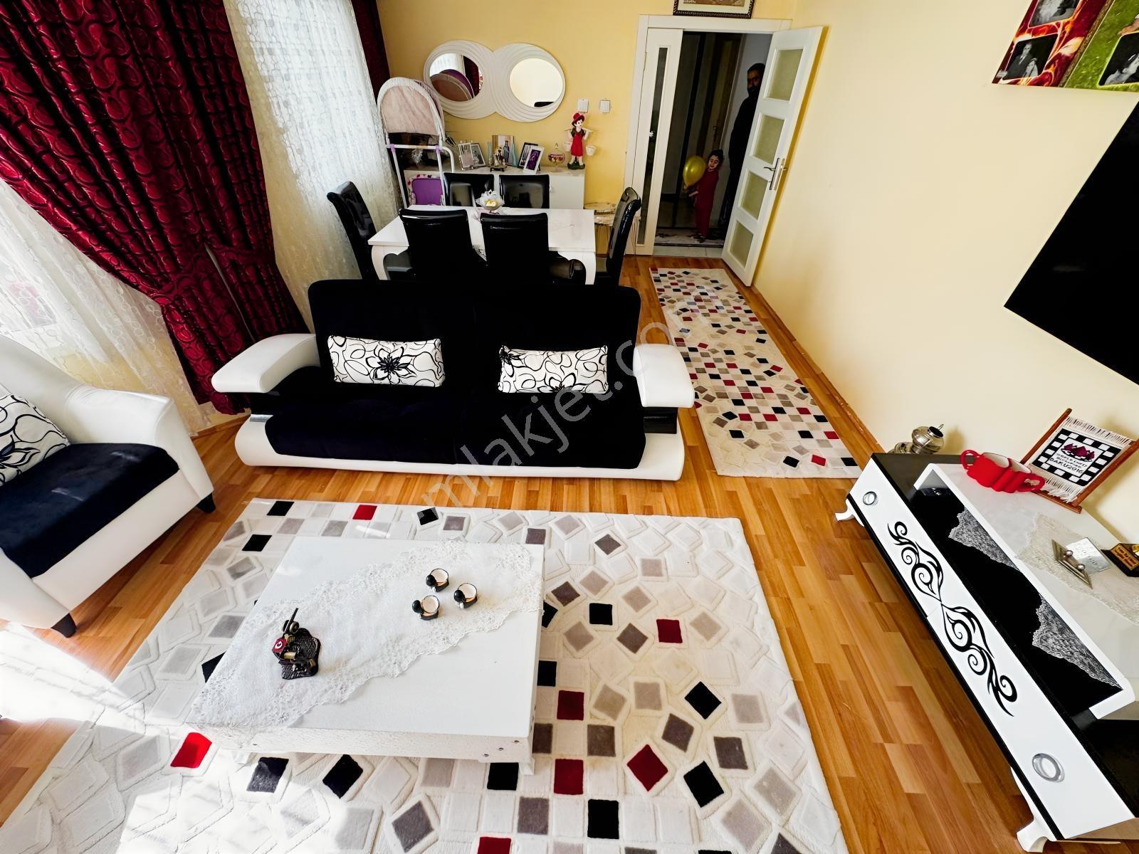 Güzelkent Mah.3+1 120 M2 Site İçerisinde Full Yapılı Daire — fotoğraf 11