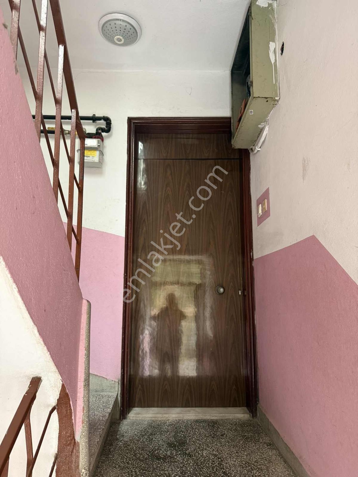 Mrg Oteli Arkasında Satılık Geniş 3+1 Daire — fotoğraf 18