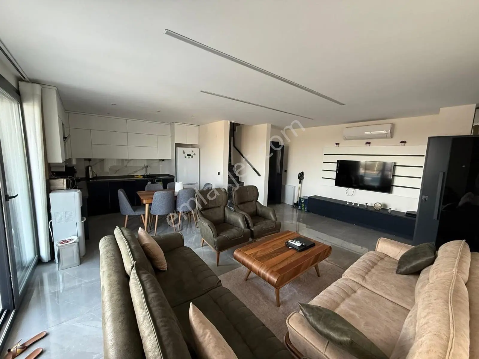 Didim’de Tam Müstakil 1.sınıf Eşyalı Havuzlu 4+1 Oturmaya Hazır Satılık Villa — fotoğraf 3