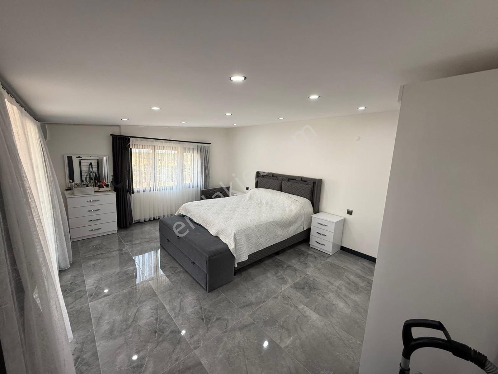 Didim’de Tam Müstakil 1.sınıf Eşyalı Havuzlu 4+1 Oturmaya Hazır Satılık Villa — fotoğraf 11