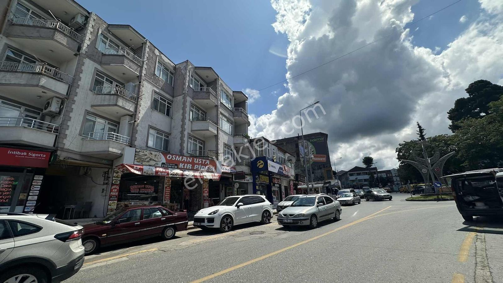 Kocaali Çarşı Merkezde Satılık 2+1 Daire — fotoğraf 3