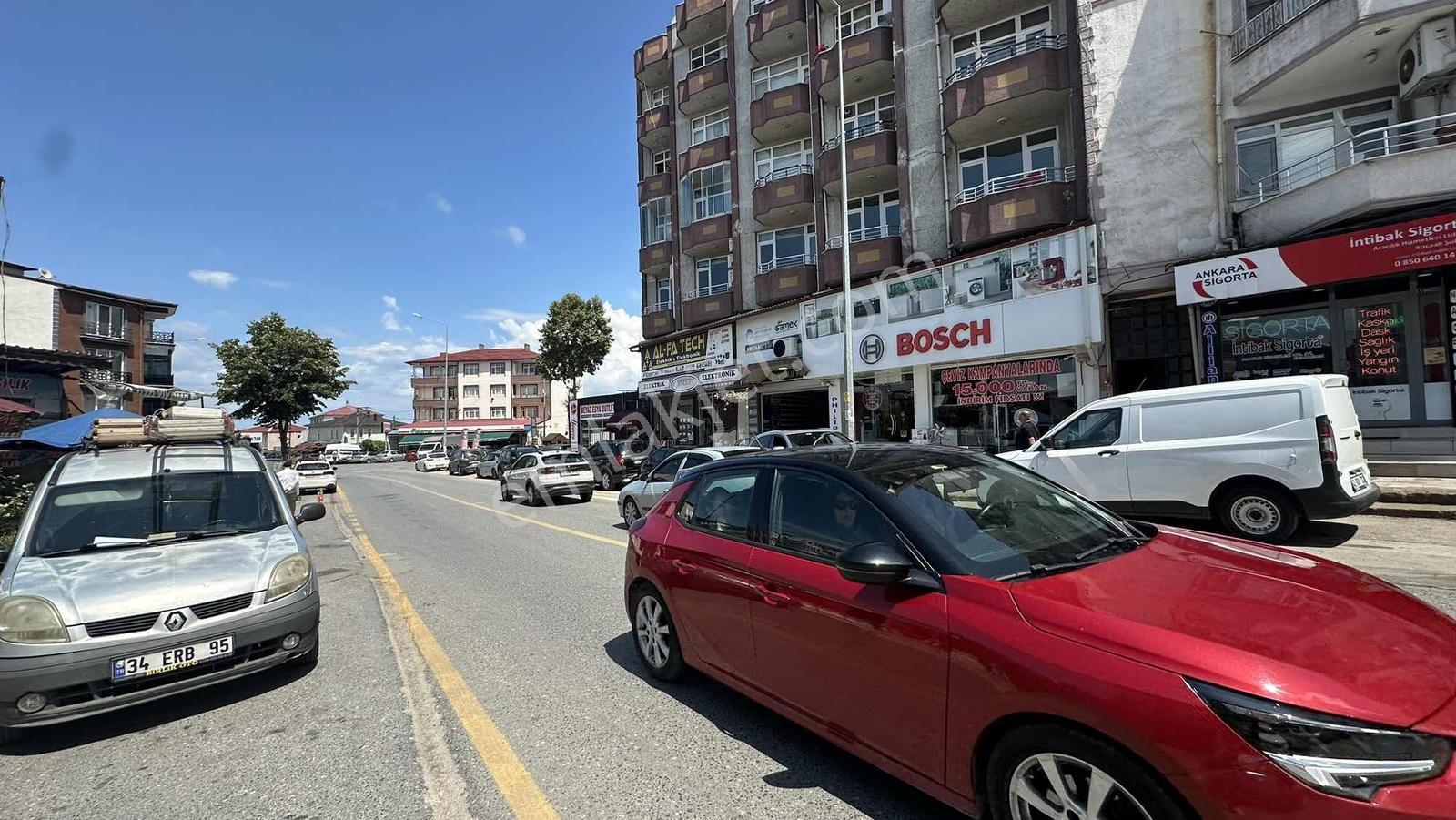 Kocaali Çarşı Merkezde Satılık 2+1 Daire — fotoğraf 4