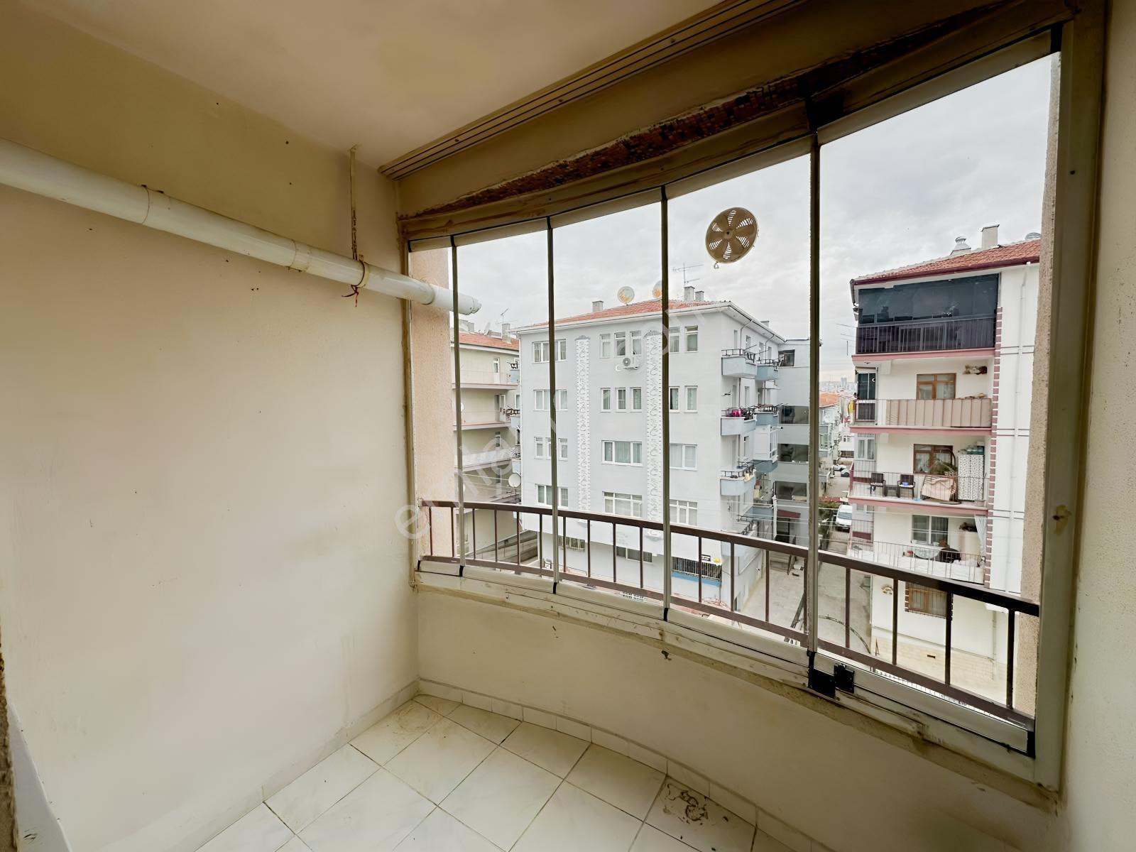 Sincan Yavuz Sokakta 3+1 Ara Kat Satılık Daire — fotoğraf 15