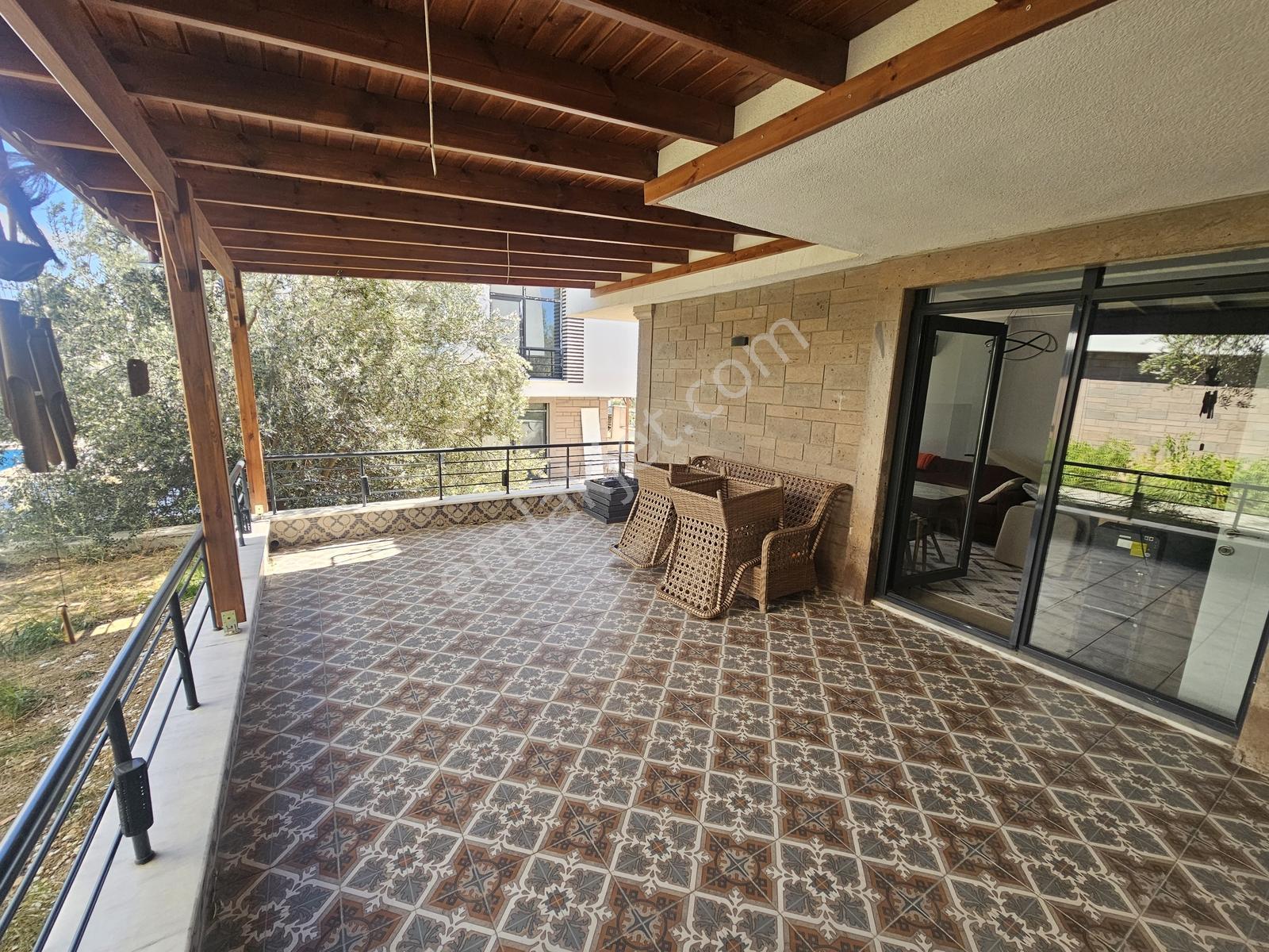 Onmax Karaağaçta 3+1 Havuzlu Site İçerisinde Tam Müstakil Villa — fotoğraf 5