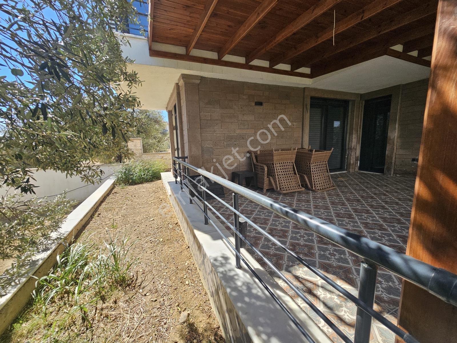 Onmax Karaağaçta 3+1 Havuzlu Site İçerisinde Tam Müstakil Villa — fotoğraf 6