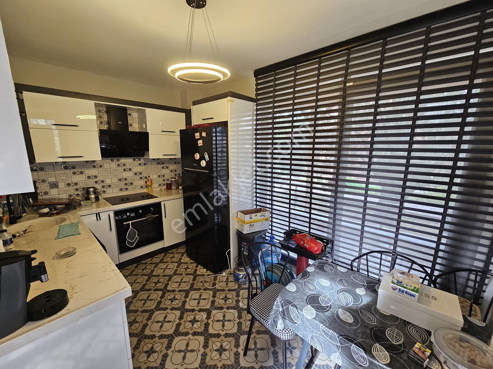Onmax Karaağaçta 3+1 Havuzlu Site İçerisinde Tam Müstakil Villa — fotoğraf 22