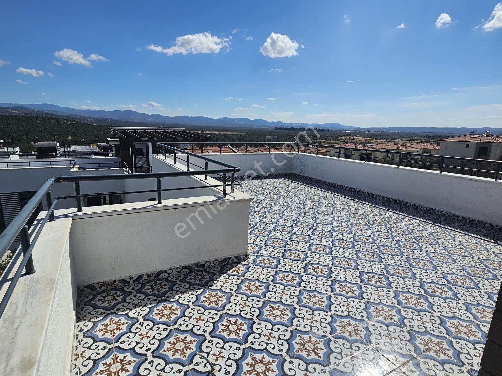 Onmax Karaağaçta 3+1 Havuzlu Site İçerisinde Tam Müstakil Villa — fotoğraf 31