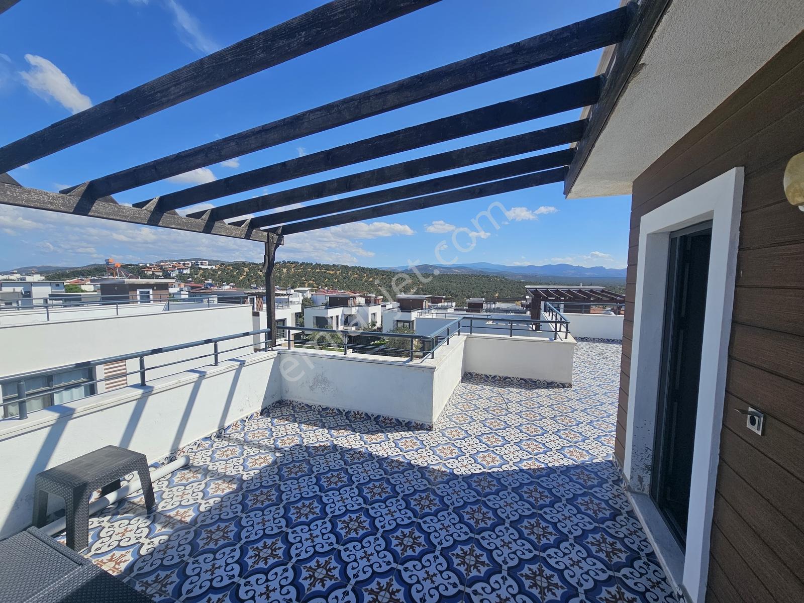 Onmax Karaağaçta 3+1 Havuzlu Site İçerisinde Tam Müstakil Villa — fotoğraf 33