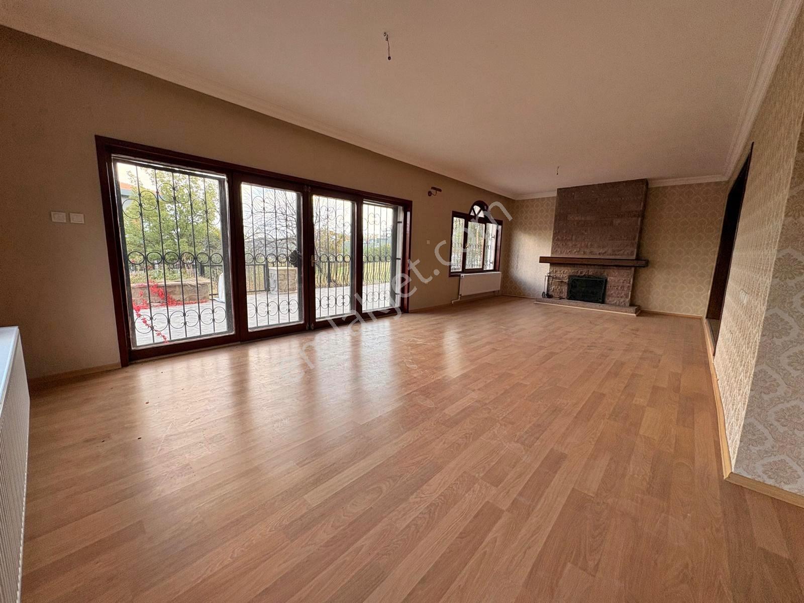 Albayrak Gayrimenkul'den Satılık Prestijli 8+1 Tripleks Villa — fotoğraf 3