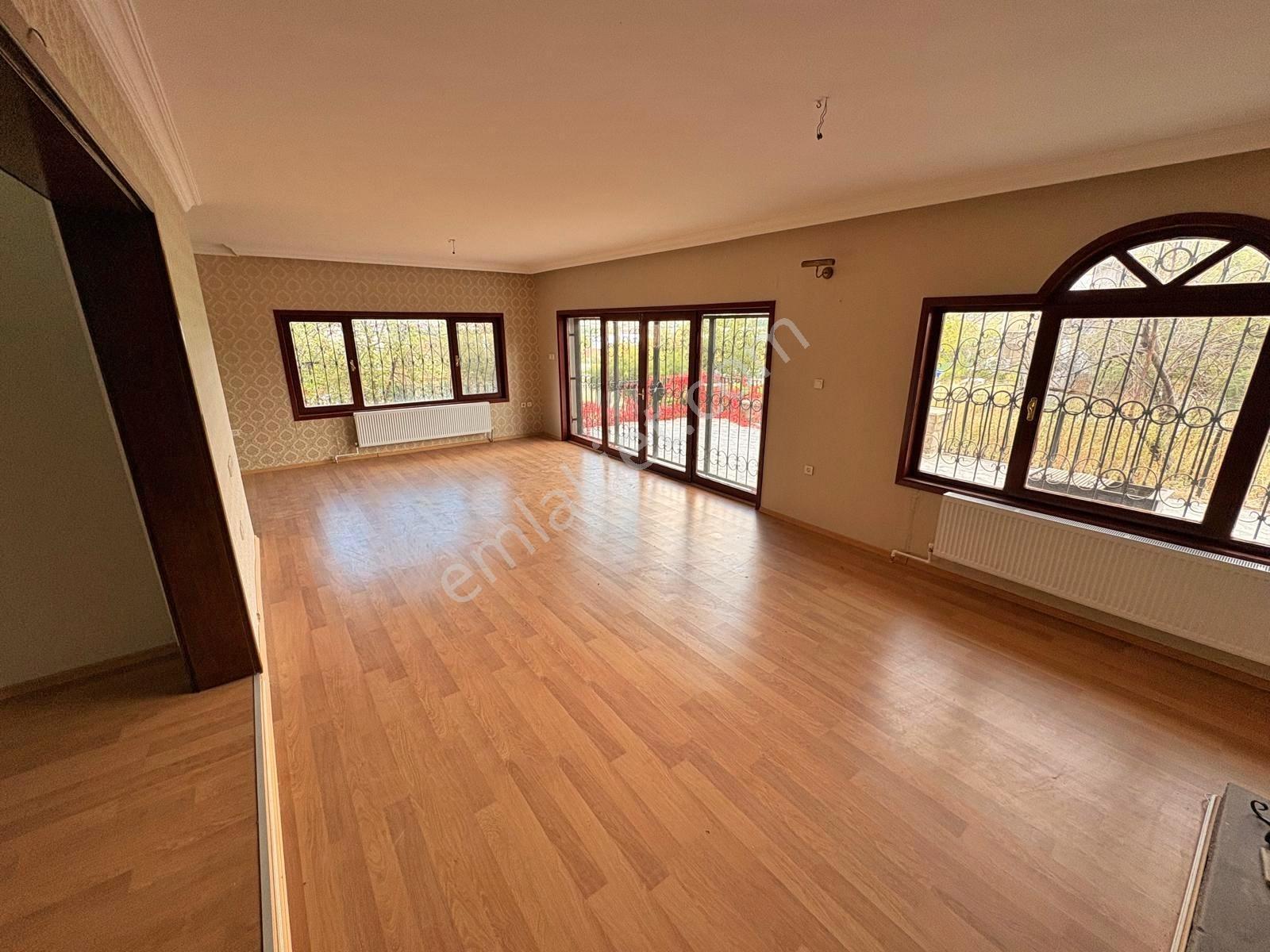 Albayrak Gayrimenkul'den Satılık Prestijli 8+1 Tripleks Villa — fotoğraf 6