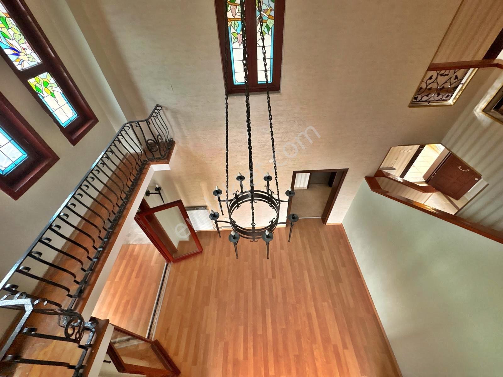Albayrak Gayrimenkul'den Satılık Prestijli 8+1 Tripleks Villa — fotoğraf 15