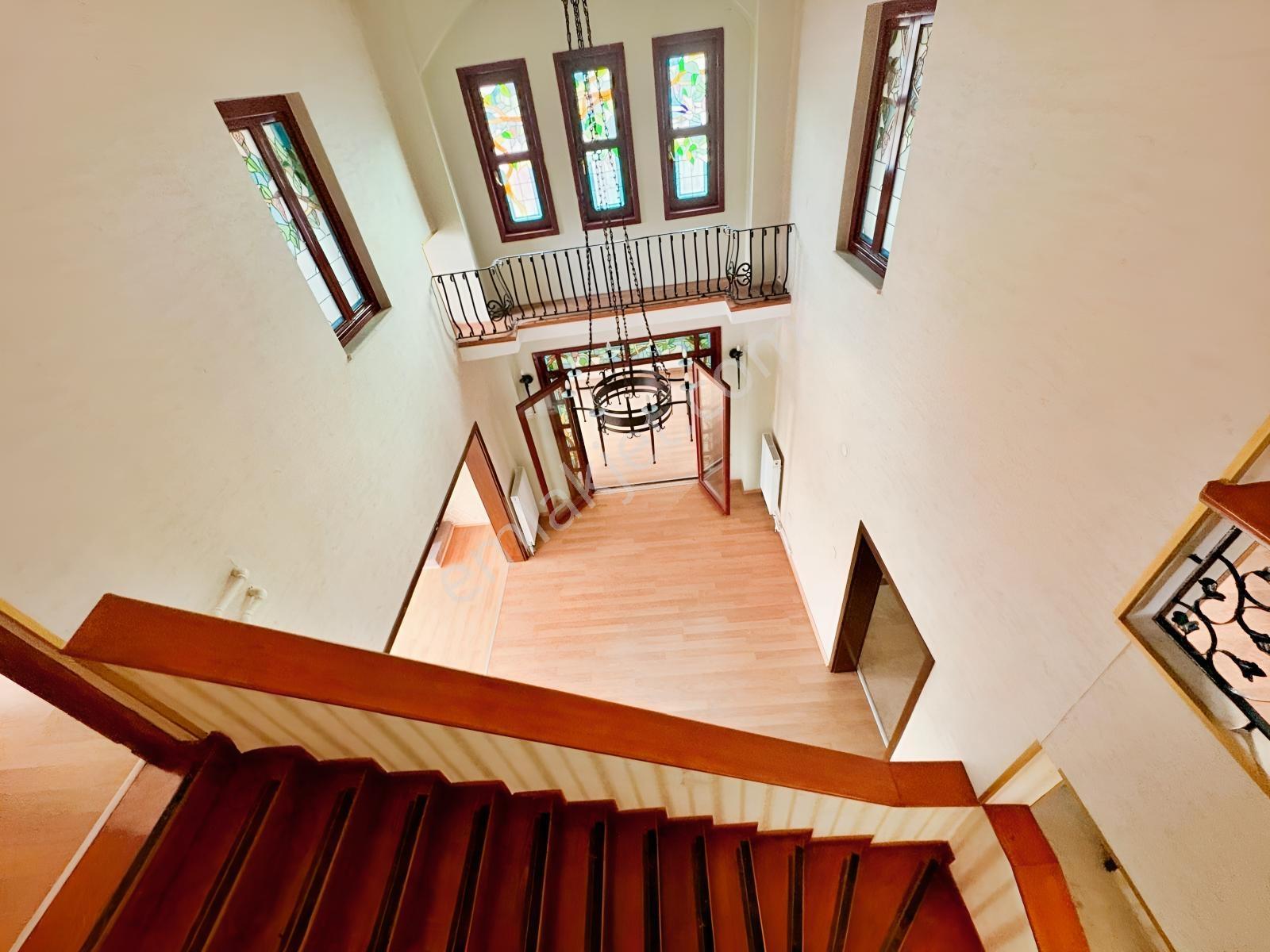 Albayrak Gayrimenkul'den Satılık Prestijli 8+1 Tripleks Villa — fotoğraf 27