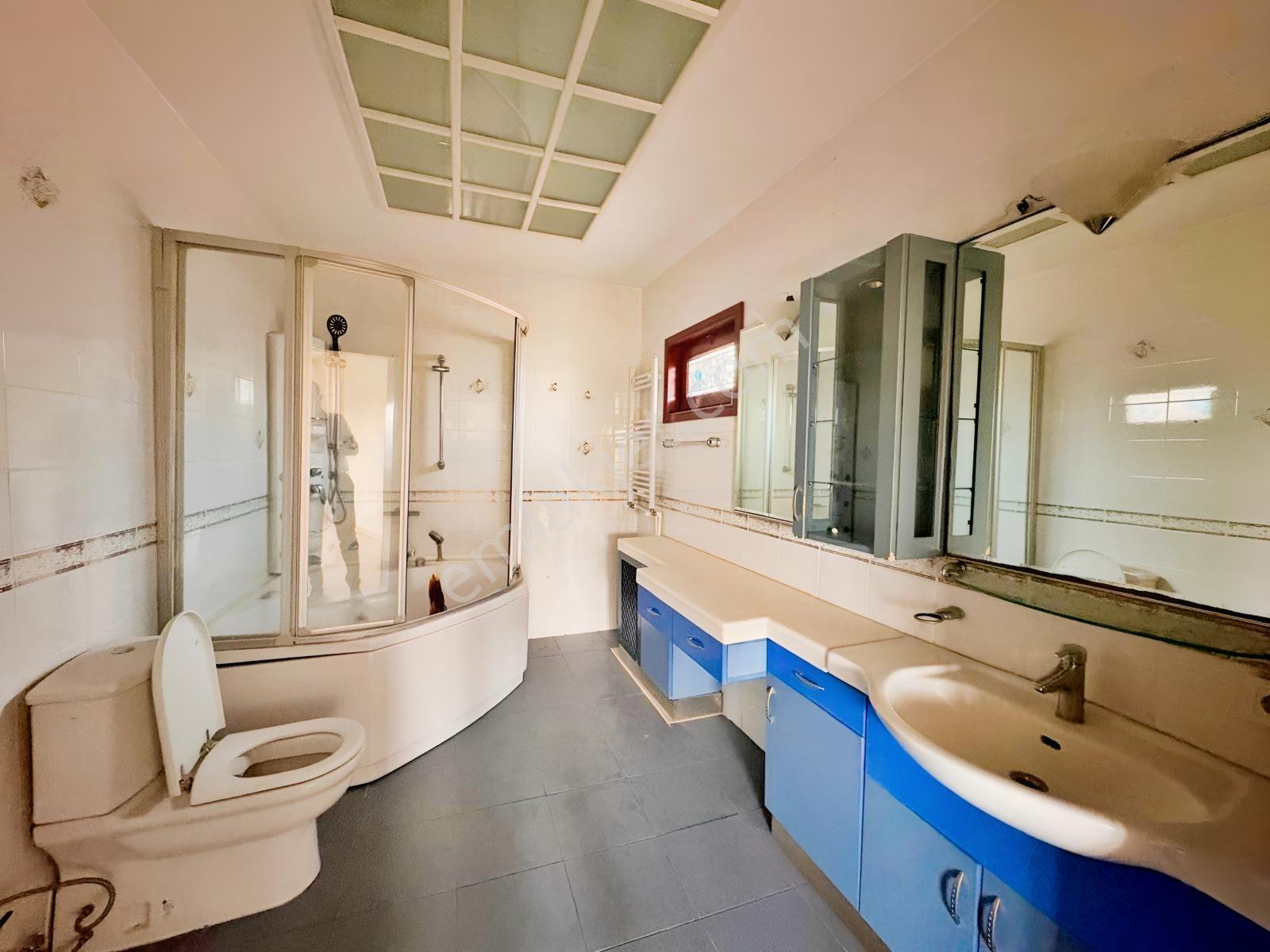Albayrak Gayrimenkul'den Satılık Prestijli 8+1 Tripleks Villa — fotoğraf 32