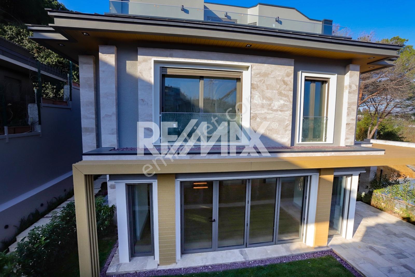 İstinye'de Yeni Teslim Oturumu Hazır, Bahçeli, Müstakil Villa — fotoğraf 35