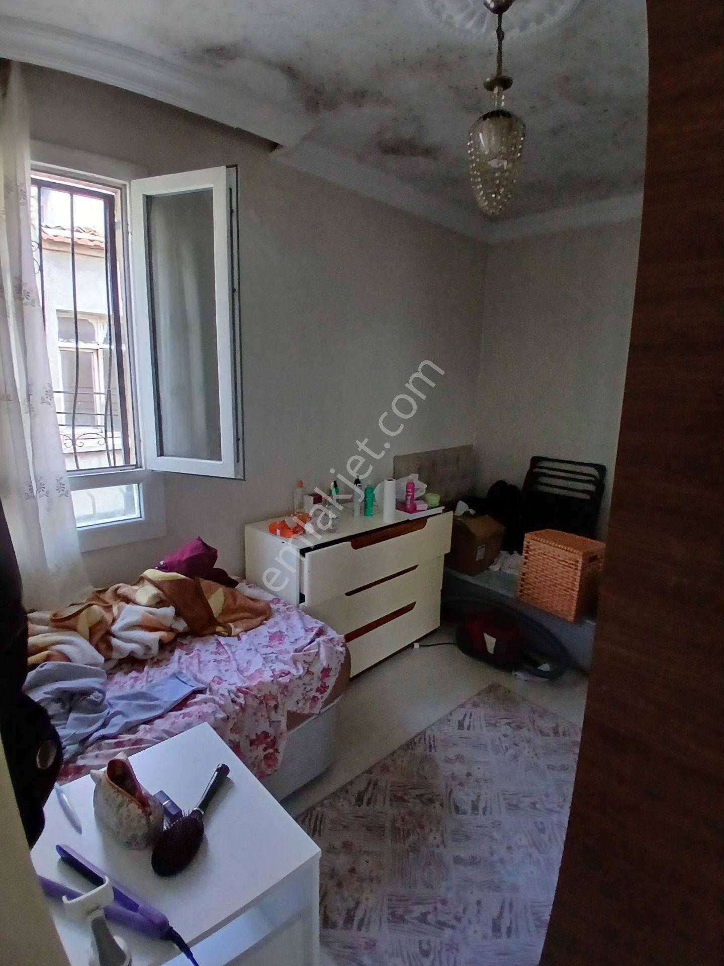 Konak Süvari Mahallesi'nde Deniz Manzaralı 2+1 Müstakil Ev — fotoğraf 3