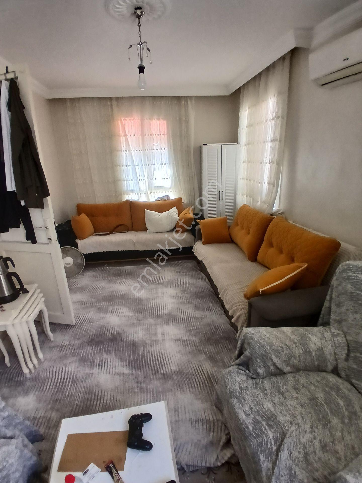 Konak Süvari Mahallesi'nde Deniz Manzaralı 2+1 Müstakil Ev — fotoğraf 4