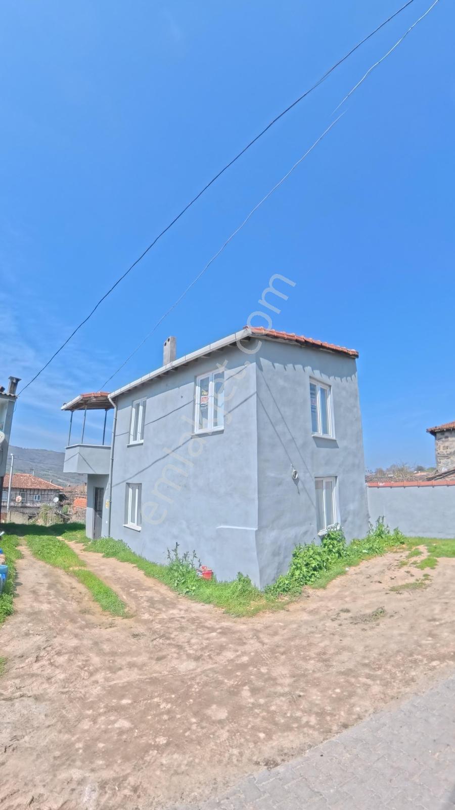 Bakacakçiftliği Köyünde Satılık Köy Evi — fotoğraf 5