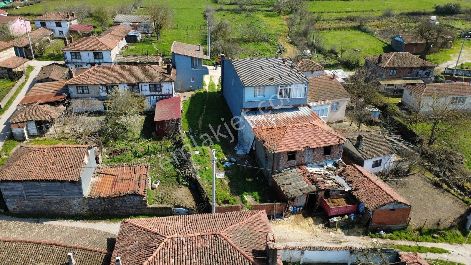 Bakacakçiftliği Köyünde Satılık Köy Evi — fotoğraf 16