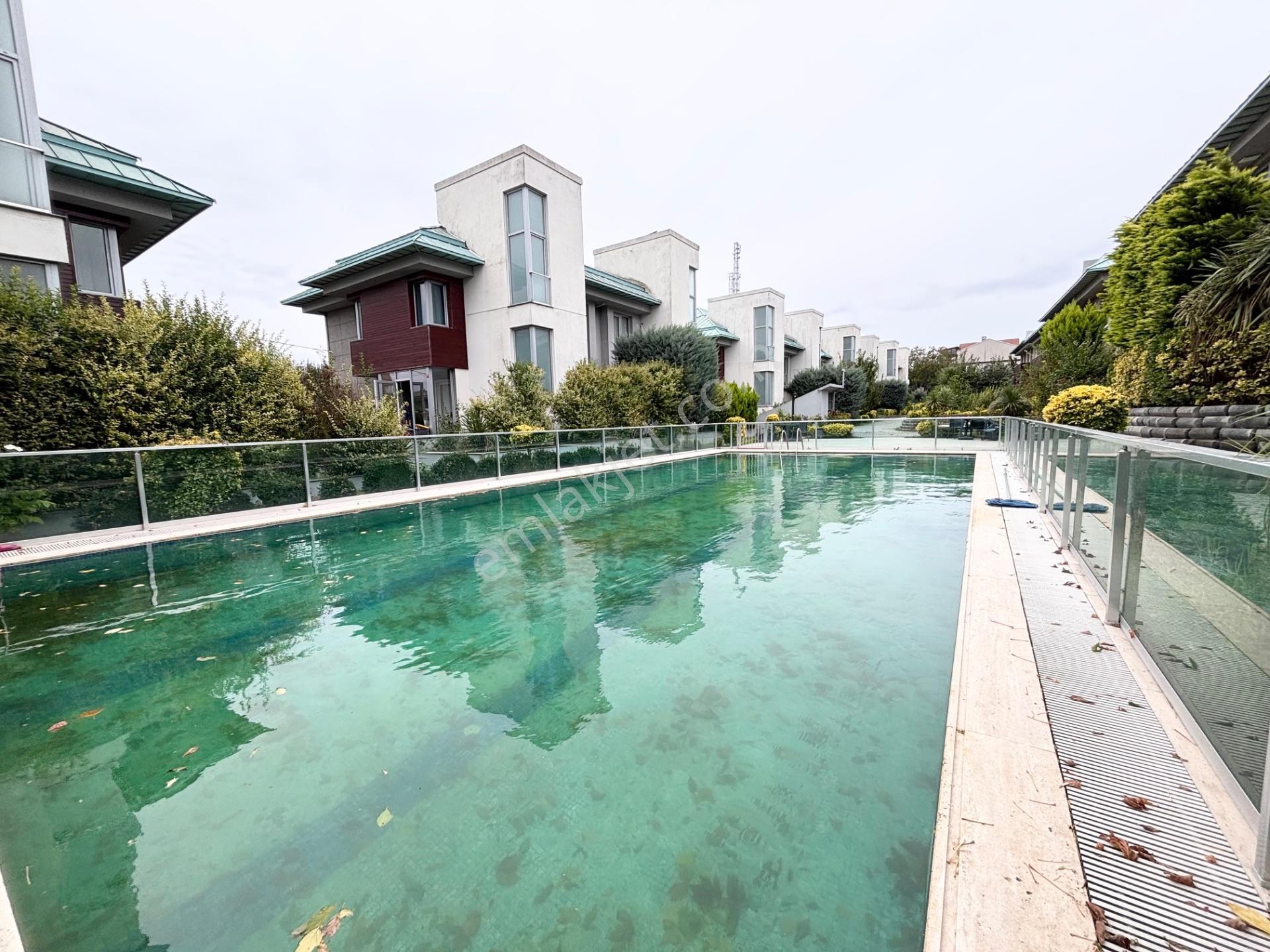 Mimaroba Konakları’Nda Deniz Manzaralı 4+2 İkiz Villa