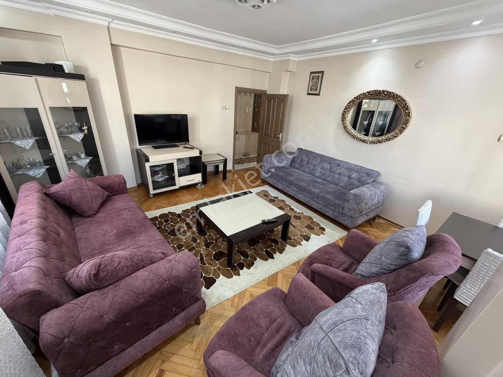 Güngören Güven Mah Posta Caddesi Üzerinde 3+1 Satılık Daire