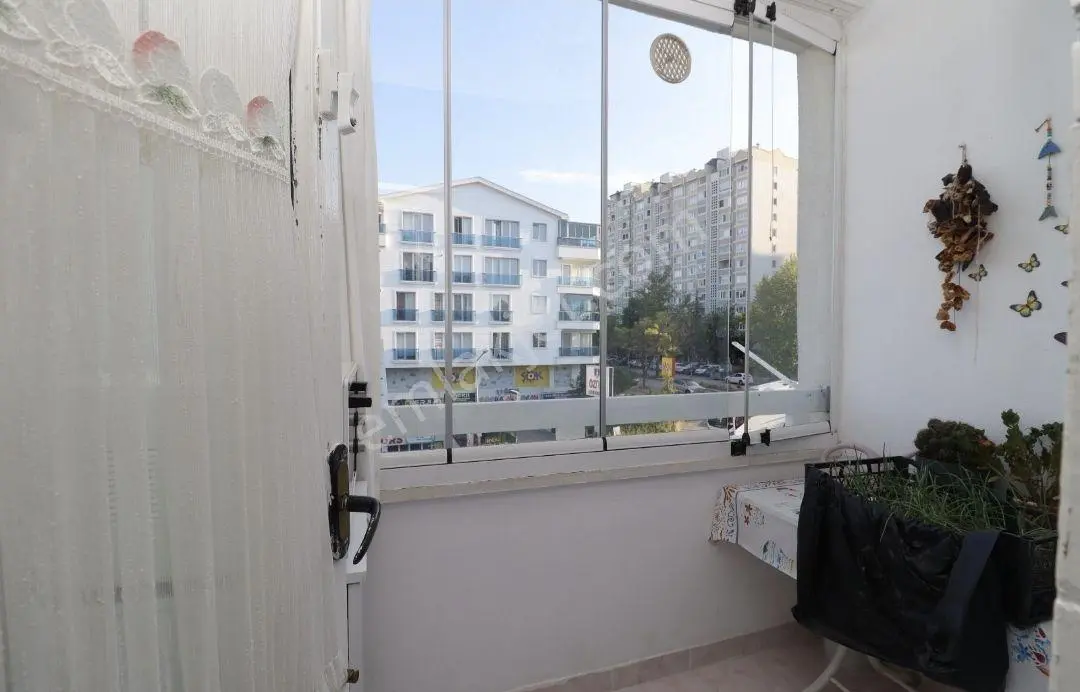 Atakent'te Asansörlü Arakat Trene, Sağlık Ocağına Ykn Yapılı 3+1 — fotoğraf 18