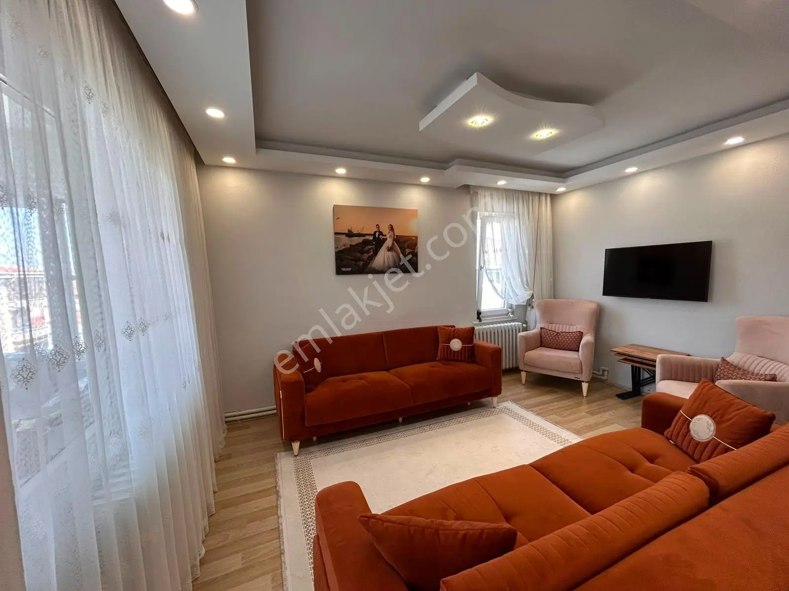 Bbs Gayrimenkul Den İspat Cami Mah. 2+1 İçi Tamamen Yapılmış Satılık Daire