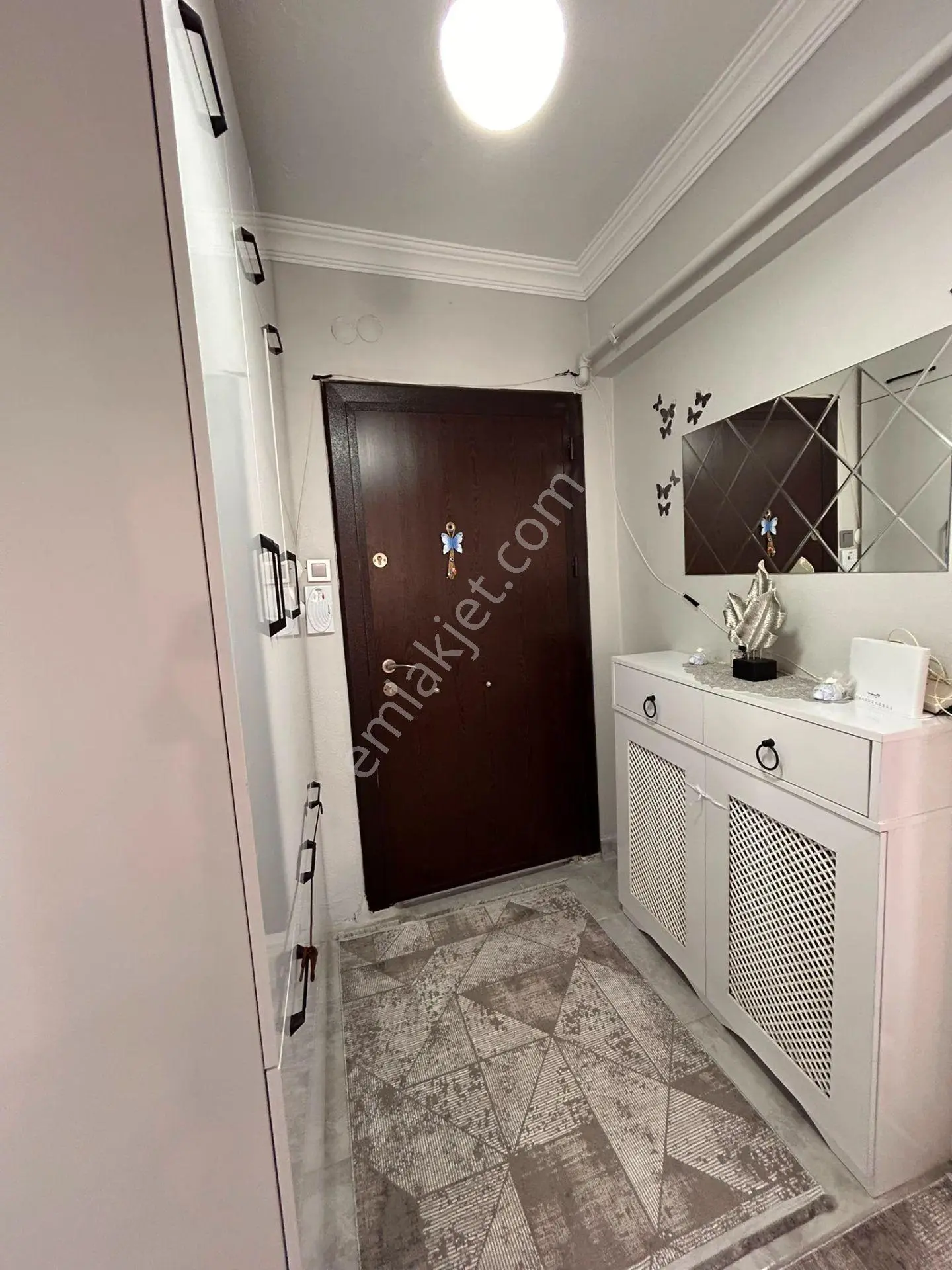 Bbs Gayrimenkul Den İspat Cami Mah. 2+1 İçi Tamamen Yapılmış Satılık Daire — fotoğraf 3