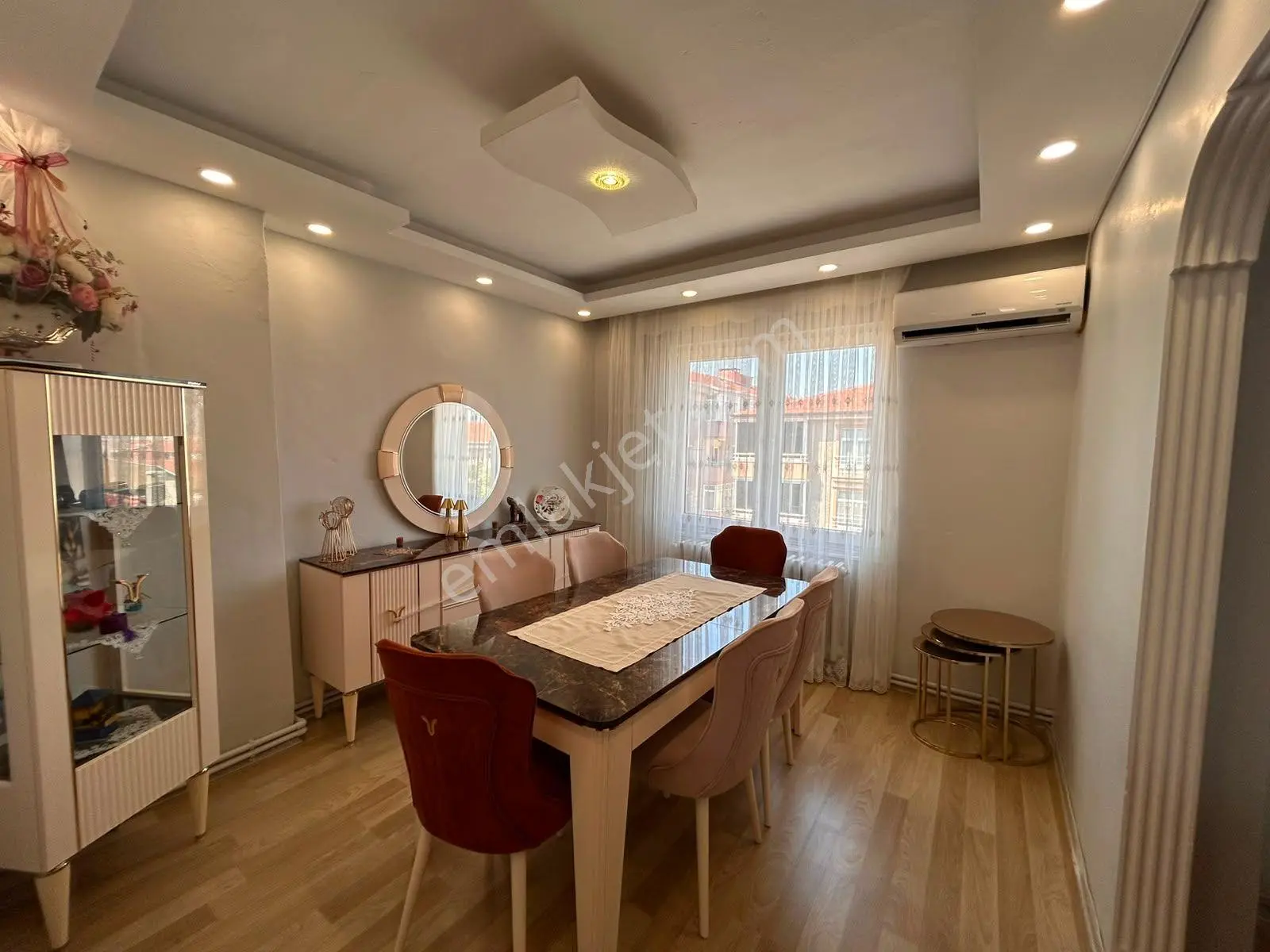 Bbs Gayrimenkul Den İspat Cami Mah. 2+1 İçi Tamamen Yapılmış Satılık Daire — fotoğraf 4