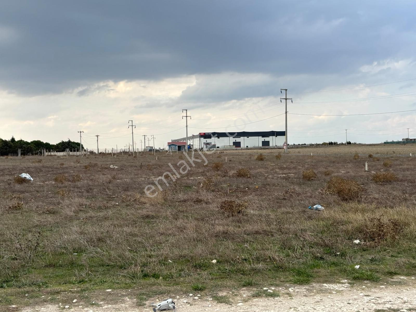 Güven'den 300m² İmarlı Tek Tapu Yola Cephe Fırsat Arsa !!!!!!!!! — fotoğraf 18