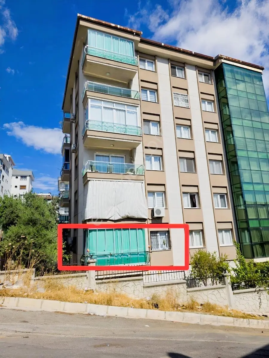 Acil Satılık ️karabağlar Günaltay'da Harika Konumda 2+1 Daire