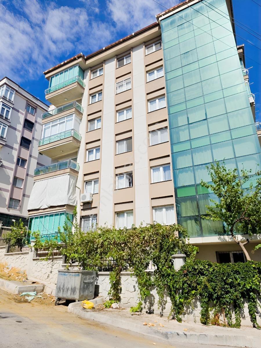 Acil Satılık ️karabağlar Günaltay'da Harika Konumda 2+1 Daire — fotoğraf 3