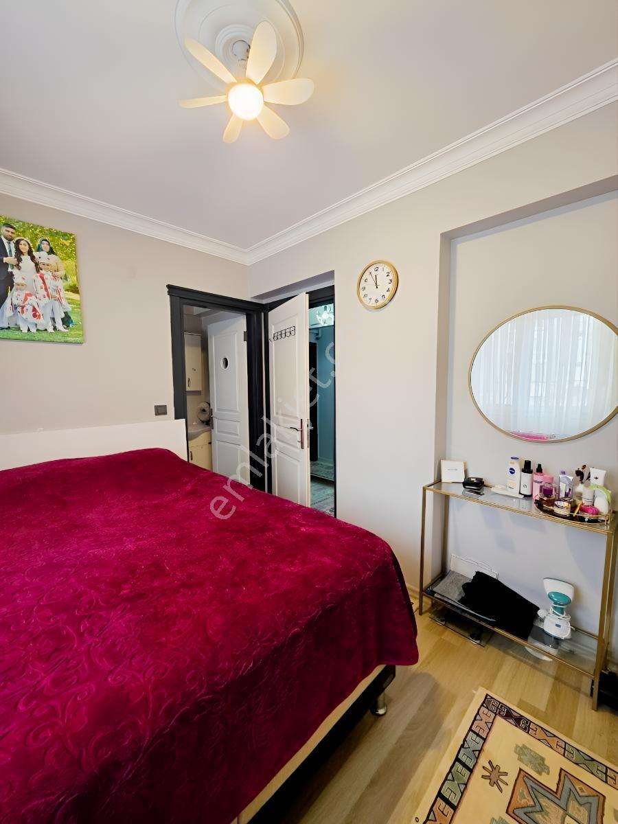 Acil Satılık ️karabağlar Günaltay'da Harika Konumda 2+1 Daire — fotoğraf 25