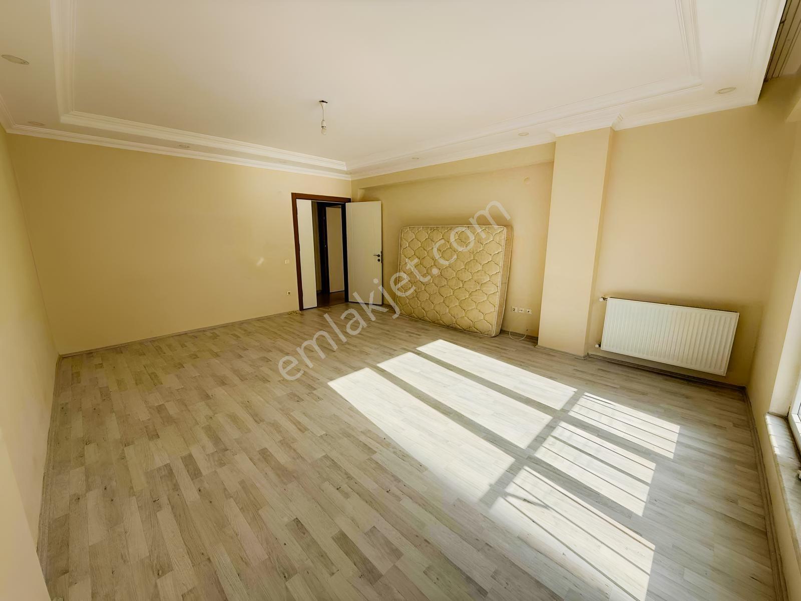 Onay 'dan Çerkezköy İstasyon Tepe Yolunda Ultra Büyük 2+1 Daire — fotoğraf 5