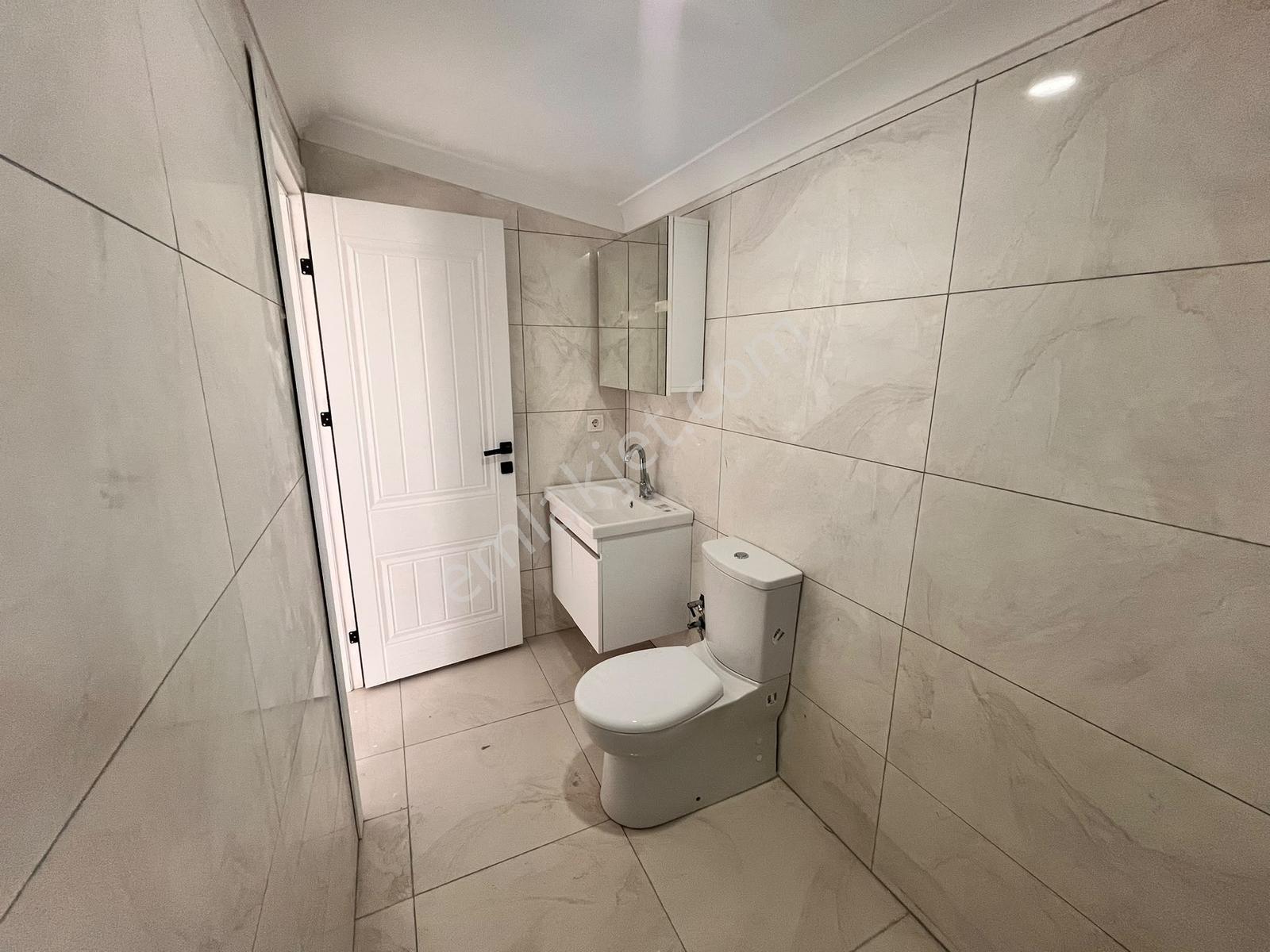Kanarya'da 3+2 160m2 Tapu Masrafsız Kombi+ankastre Sıfır Dublex — fotoğraf 37