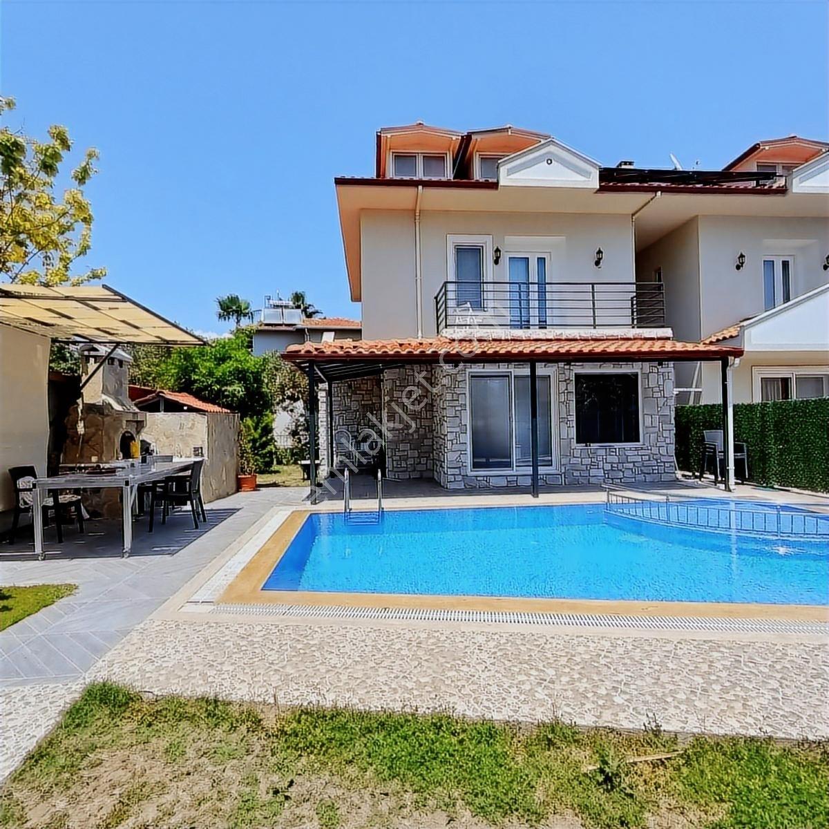 Dalyan Satılık 3+1 Havuzlu Villa