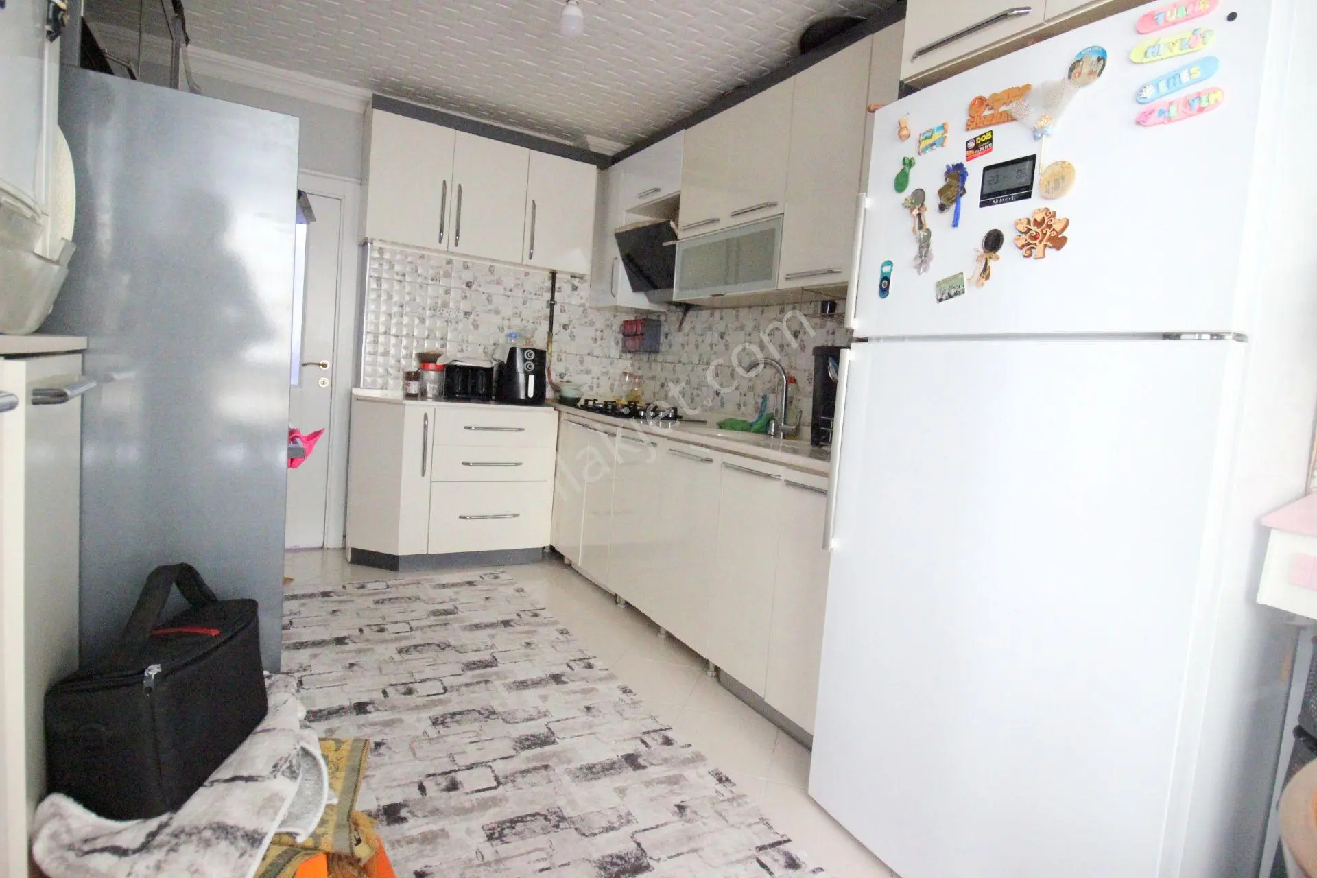 Hemdem Gayrimenkul'den Topçu'da 14.cadde Yanı Asansörlü Ön Cephe 5+2 Satılık Daire — fotoğraf 2