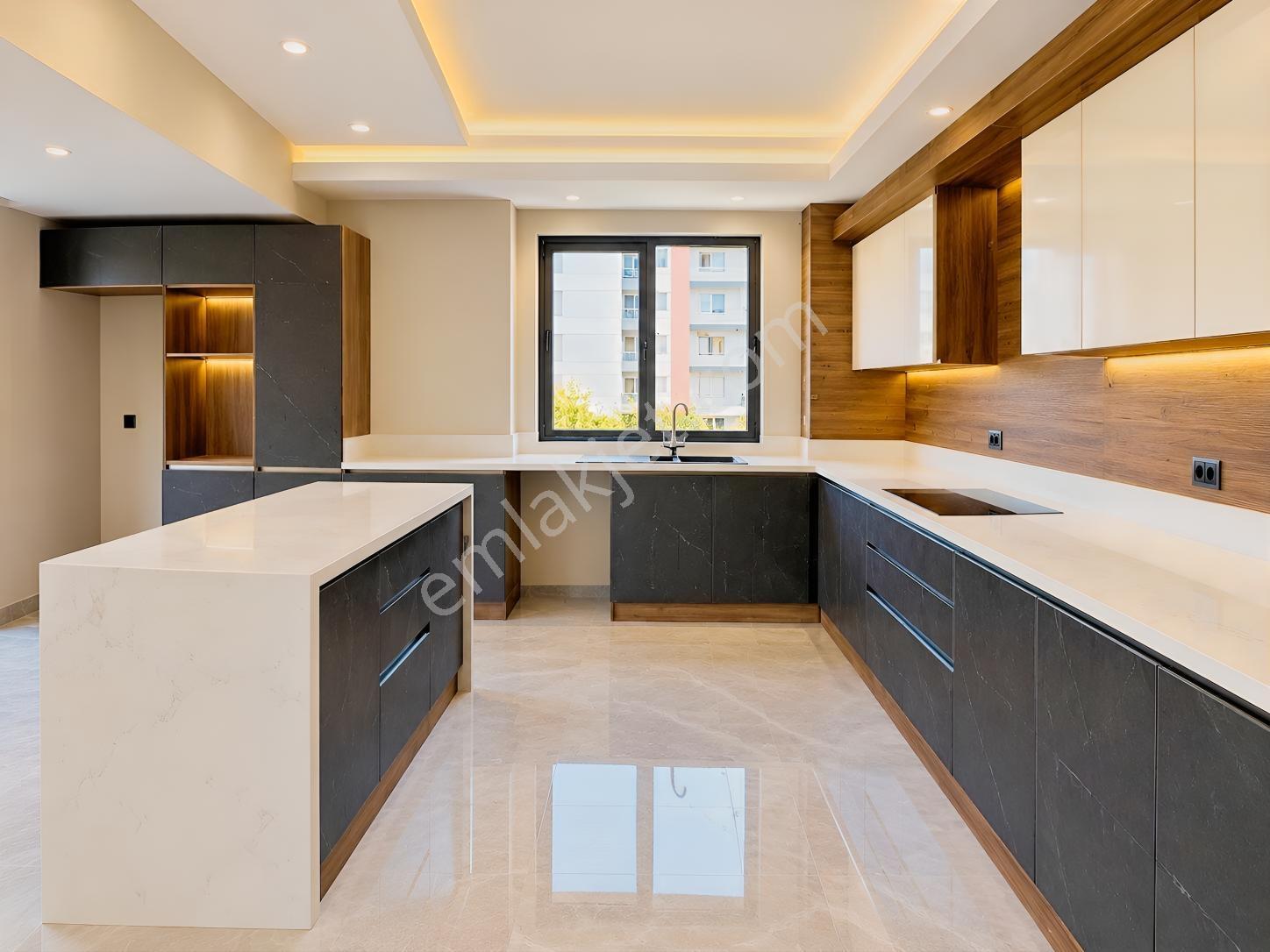 Sky Line Towers 21. Katta 4.5+1 Gd Cephe Satılık Daire