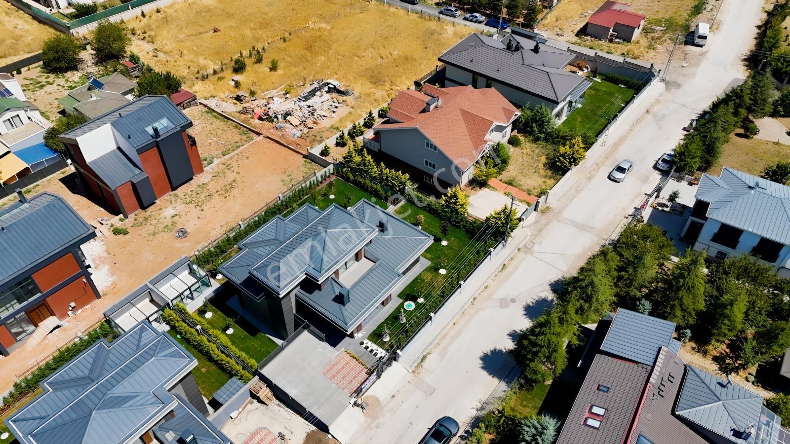 Gölbaşı Karşıyaka'da İleri Natamam Satılık Villa 400 M² — fotoğraf 2