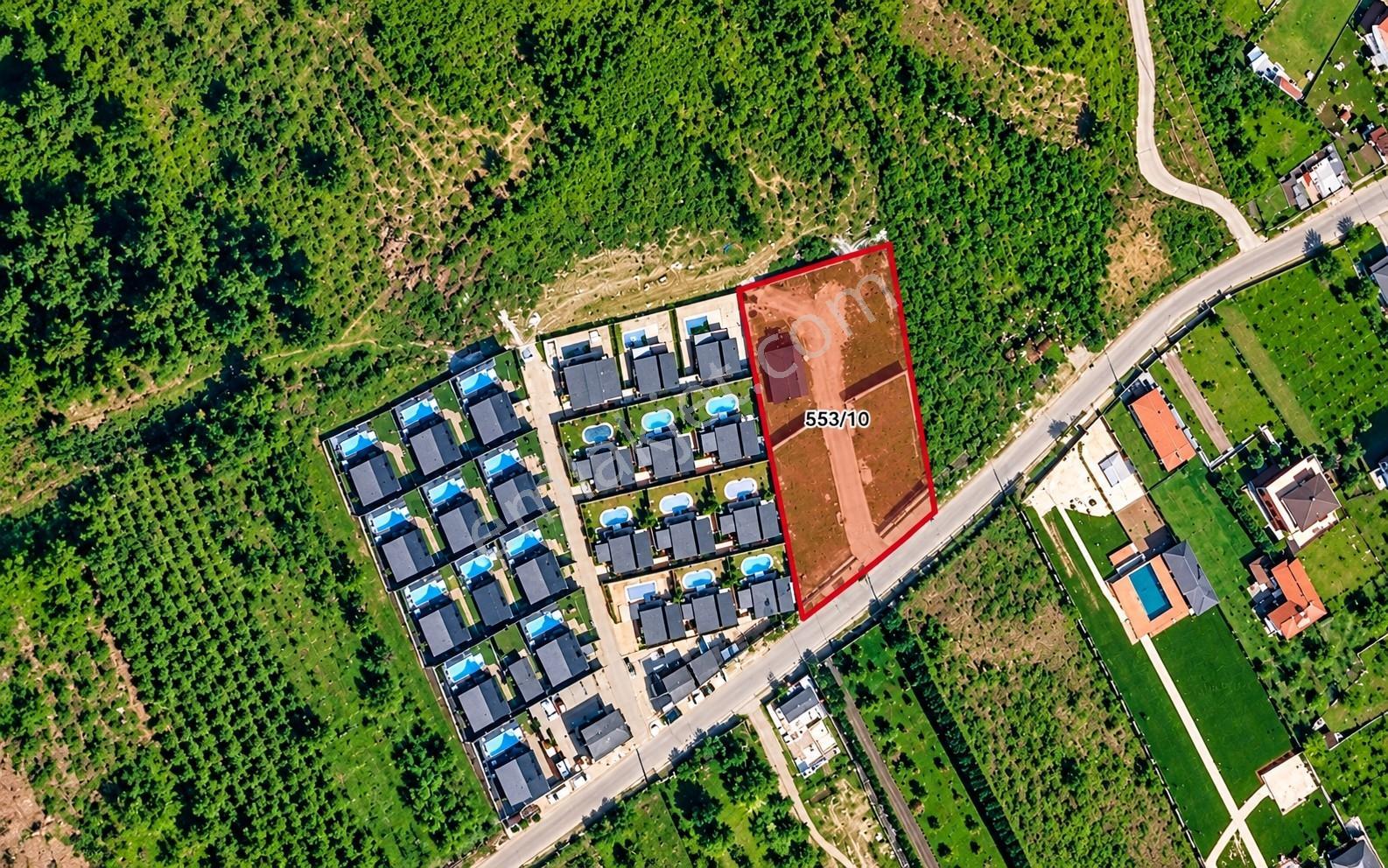 Sapanca Hacımercanda 1.960 M² Satılık Bahçe Prestijli Konum