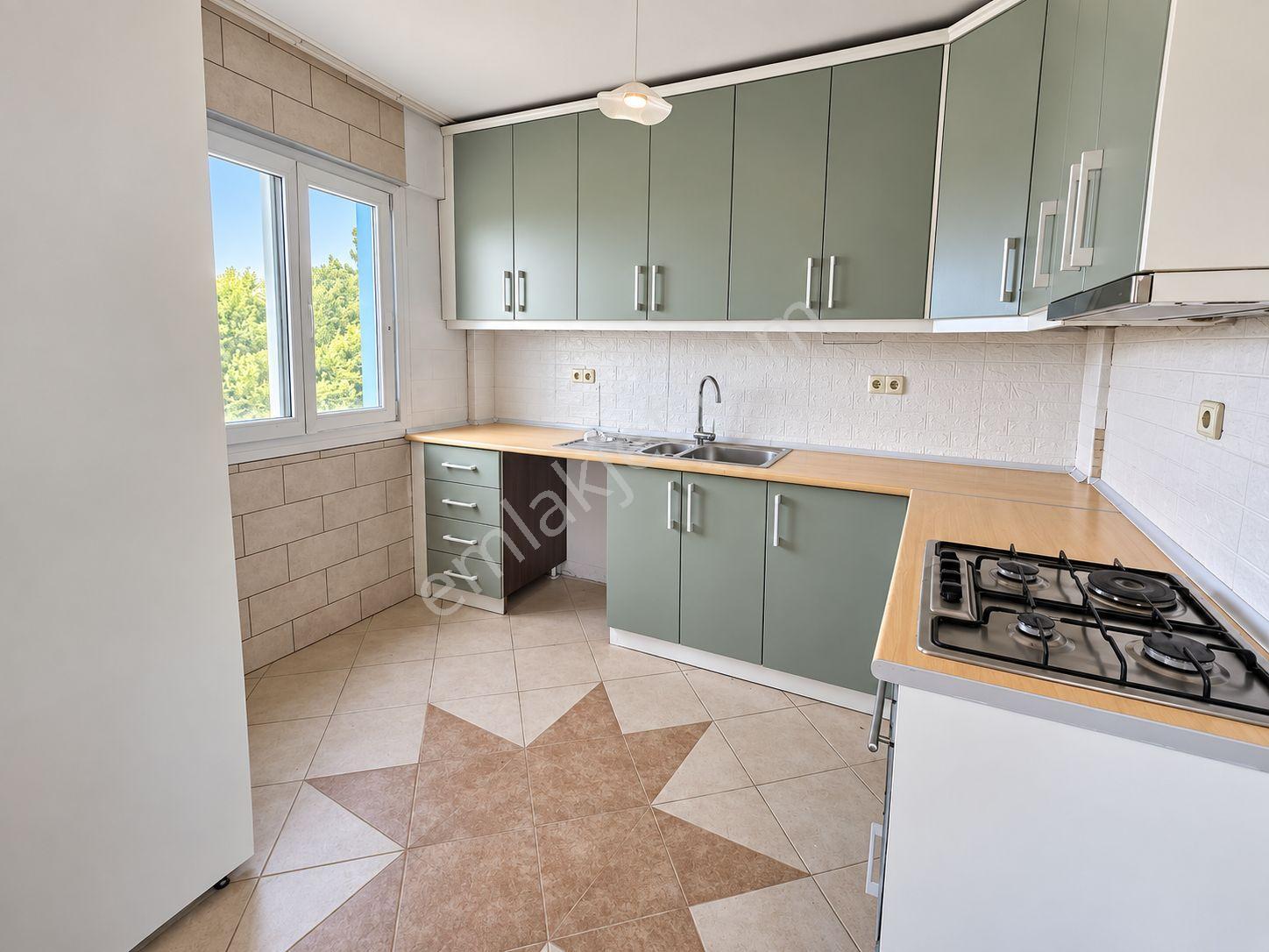 Karaburunda Denize 600 M | 466 M² Bahçeli | Manzaralı 6+1 Villa — fotoğraf 9