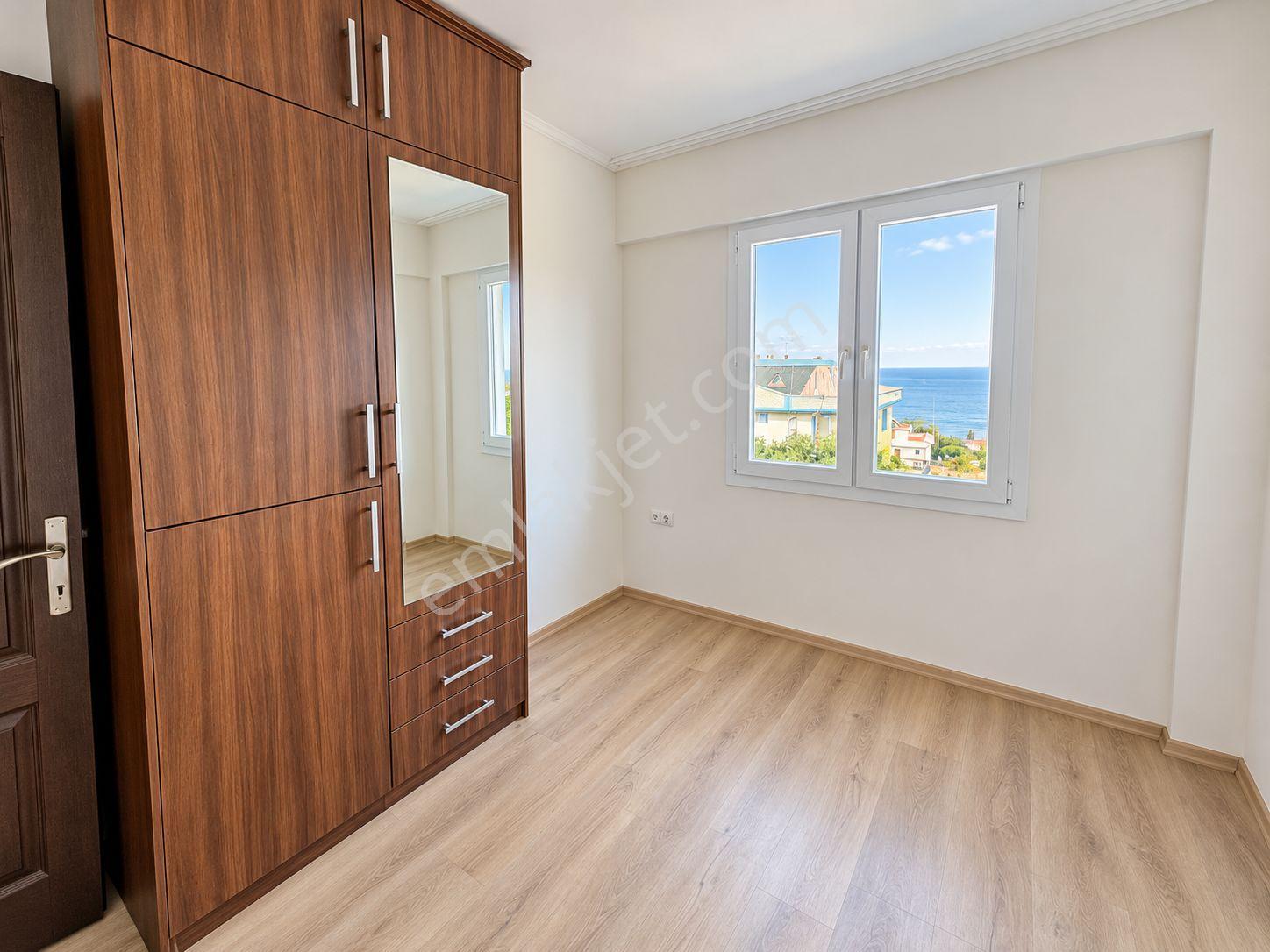 Karaburunda Denize 600 M | 466 M² Bahçeli | Manzaralı 6+1 Villa — fotoğraf 23
