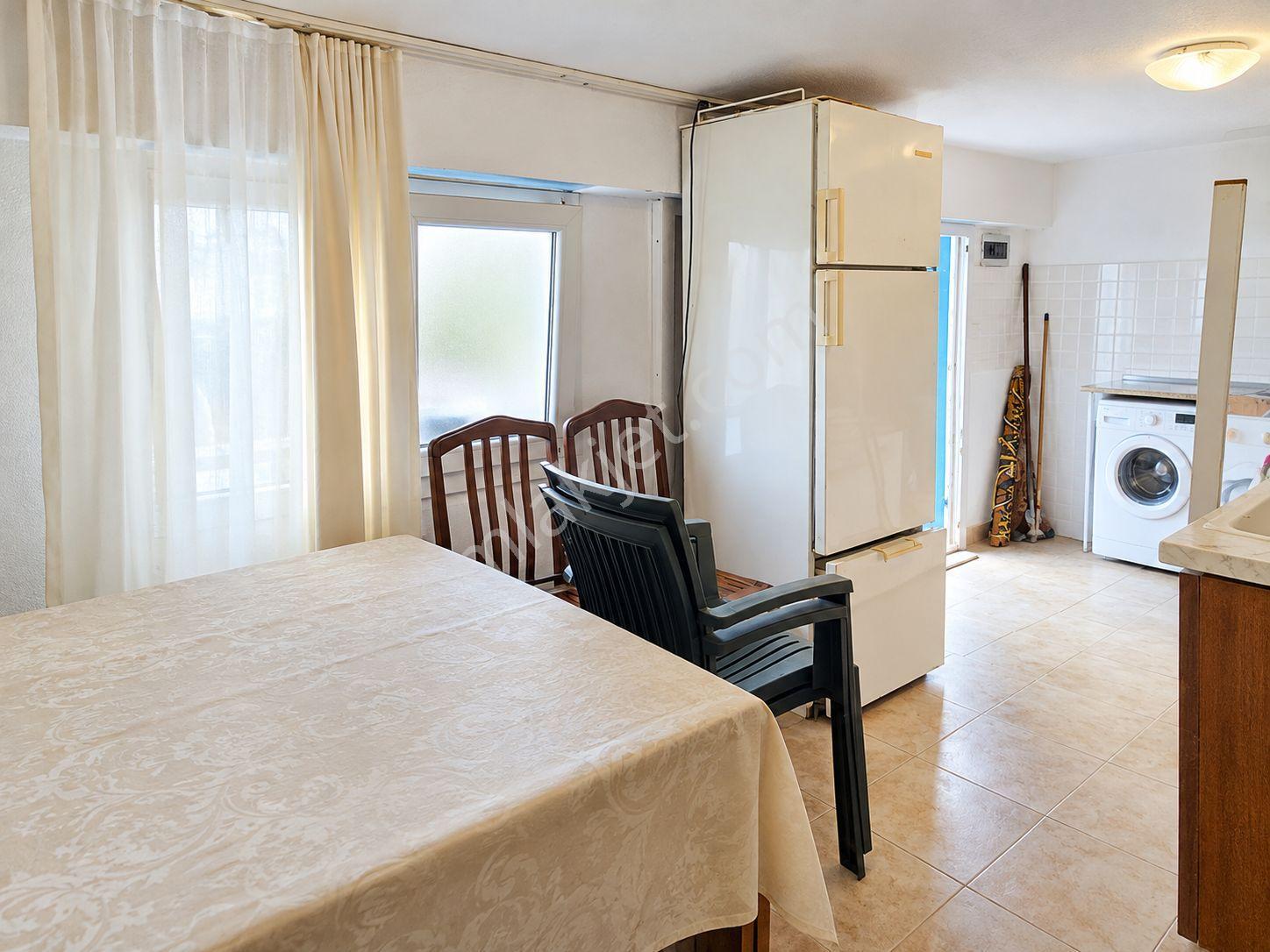 Karaburunda Denize 600 M | 466 M² Bahçeli | Manzaralı 6+1 Villa — fotoğraf 26